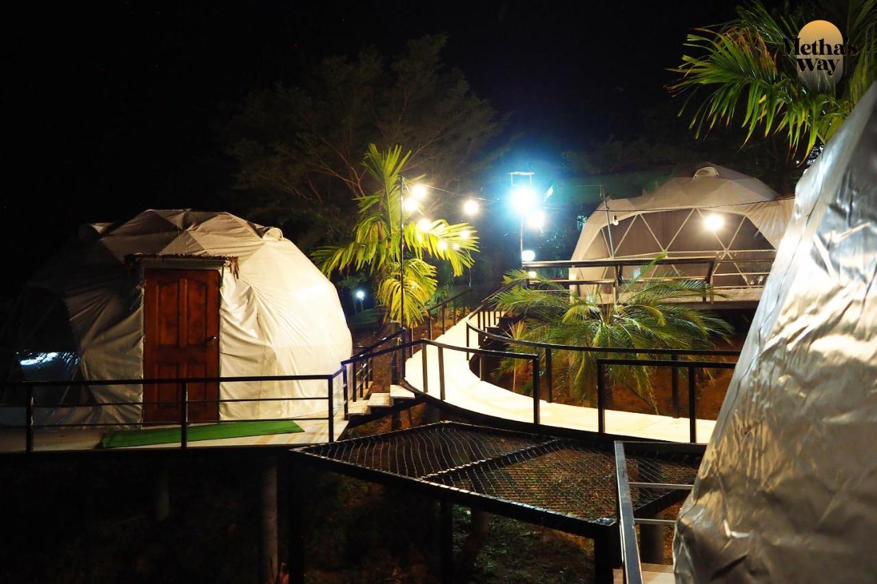 Hotel นรดีฮิวล์ รีสอร์ต เขาแผงม้า วังน้ำเขียว Ban Sap Bon  Exteriér fotografie