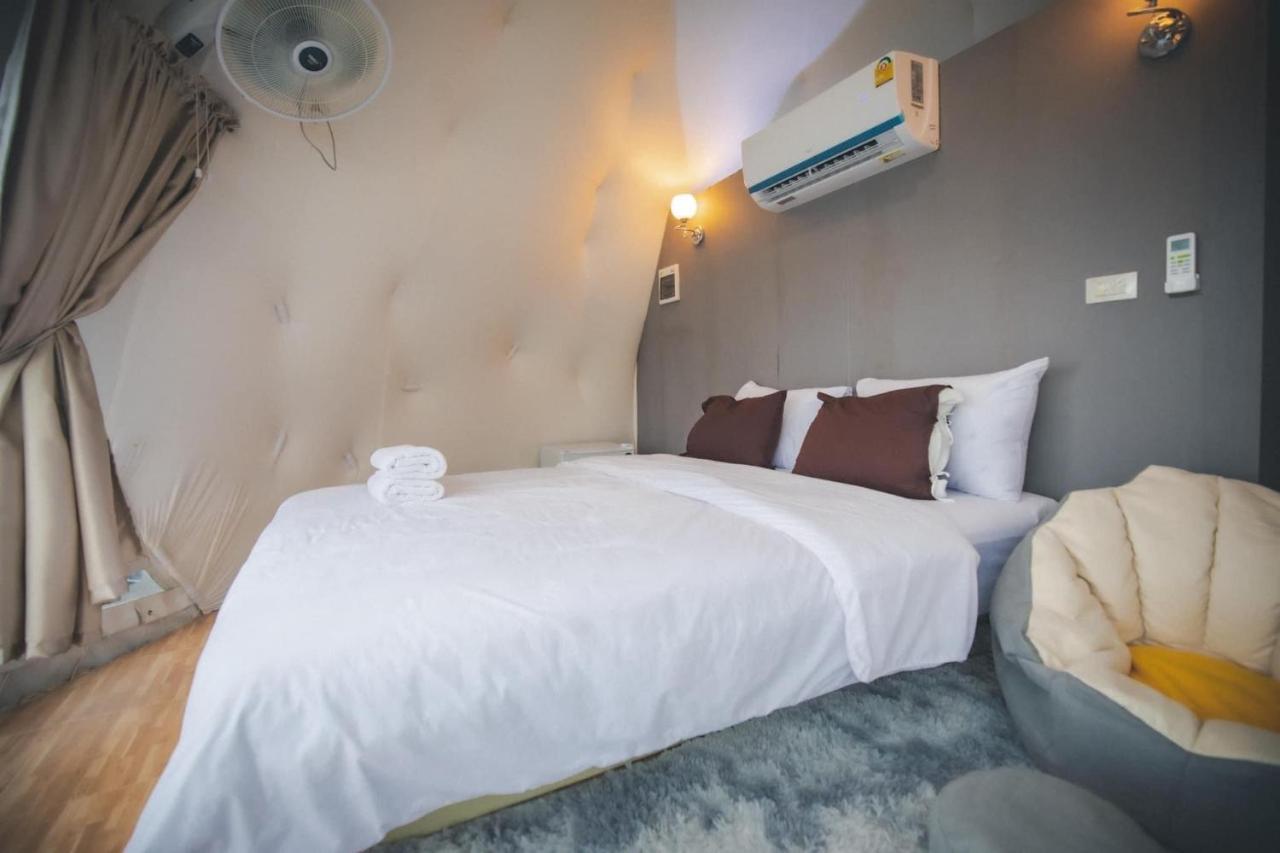 Hotel นรดีฮิวล์ รีสอร์ต เขาแผงม้า วังน้ำเขียว Ban Sap Bon  Exteriér fotografie