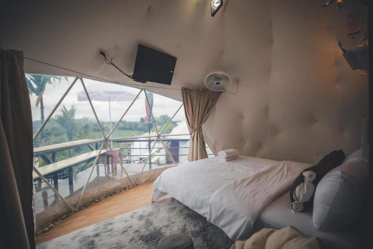 Hotel นรดีฮิวล์ รีสอร์ต เขาแผงม้า วังน้ำเขียว Ban Sap Bon  Exteriér fotografie