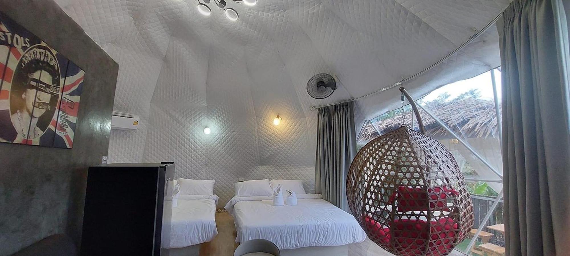 Hotel นรดีฮิวล์ รีสอร์ต เขาแผงม้า วังน้ำเขียว Ban Sap Bon  Exteriér fotografie